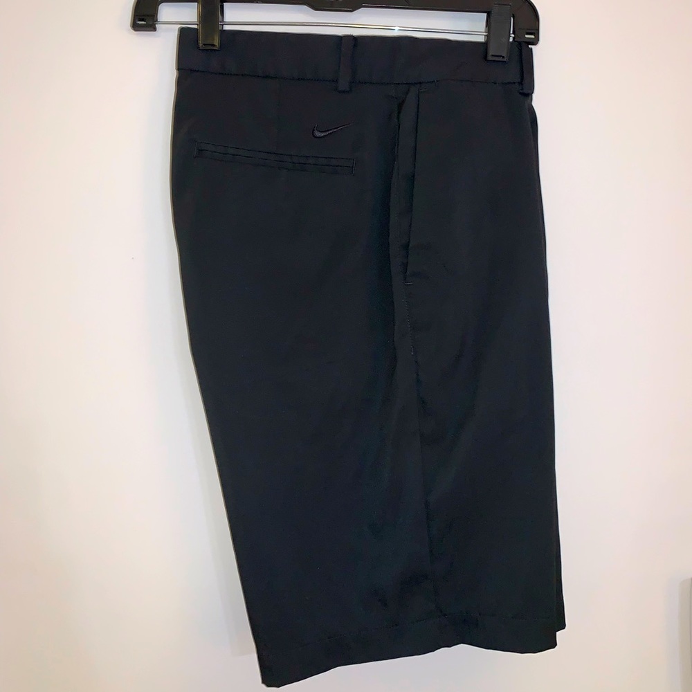 Men’s Nike Golf shorts in Black, never worn.